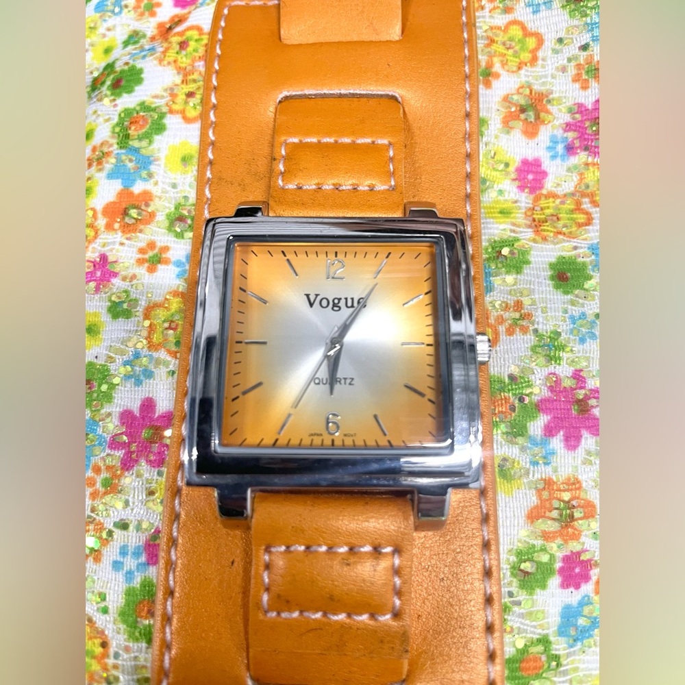 NWT Vintage VOGUE Yellow Large Face Silver Accent Yellow Orange Wrist Watch Adjs